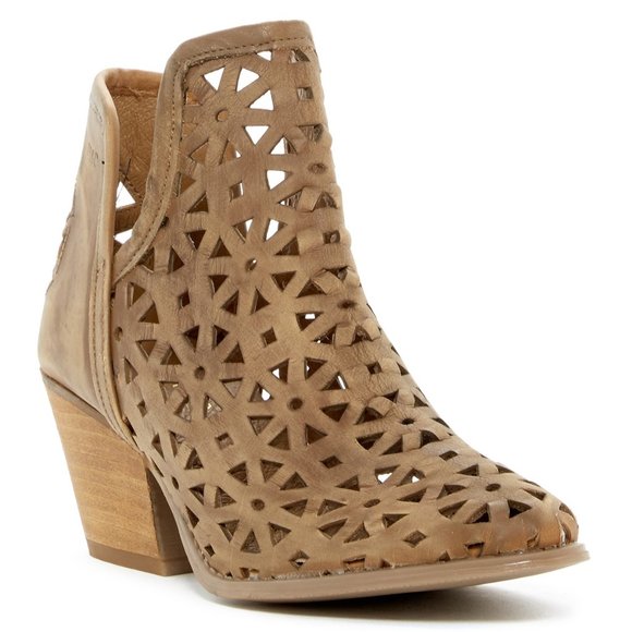 Anthropologie Shoes - Musse & Cloud Athena Laser Cut Leather Bootie NEW